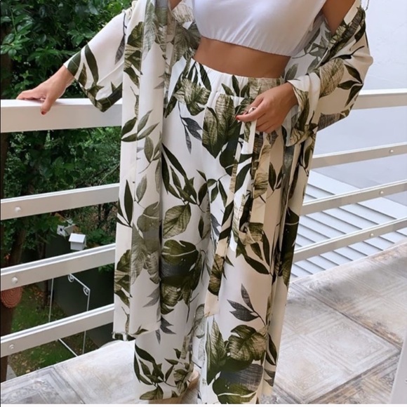 Leaf Print Kimono Set - Picture 2 of 5